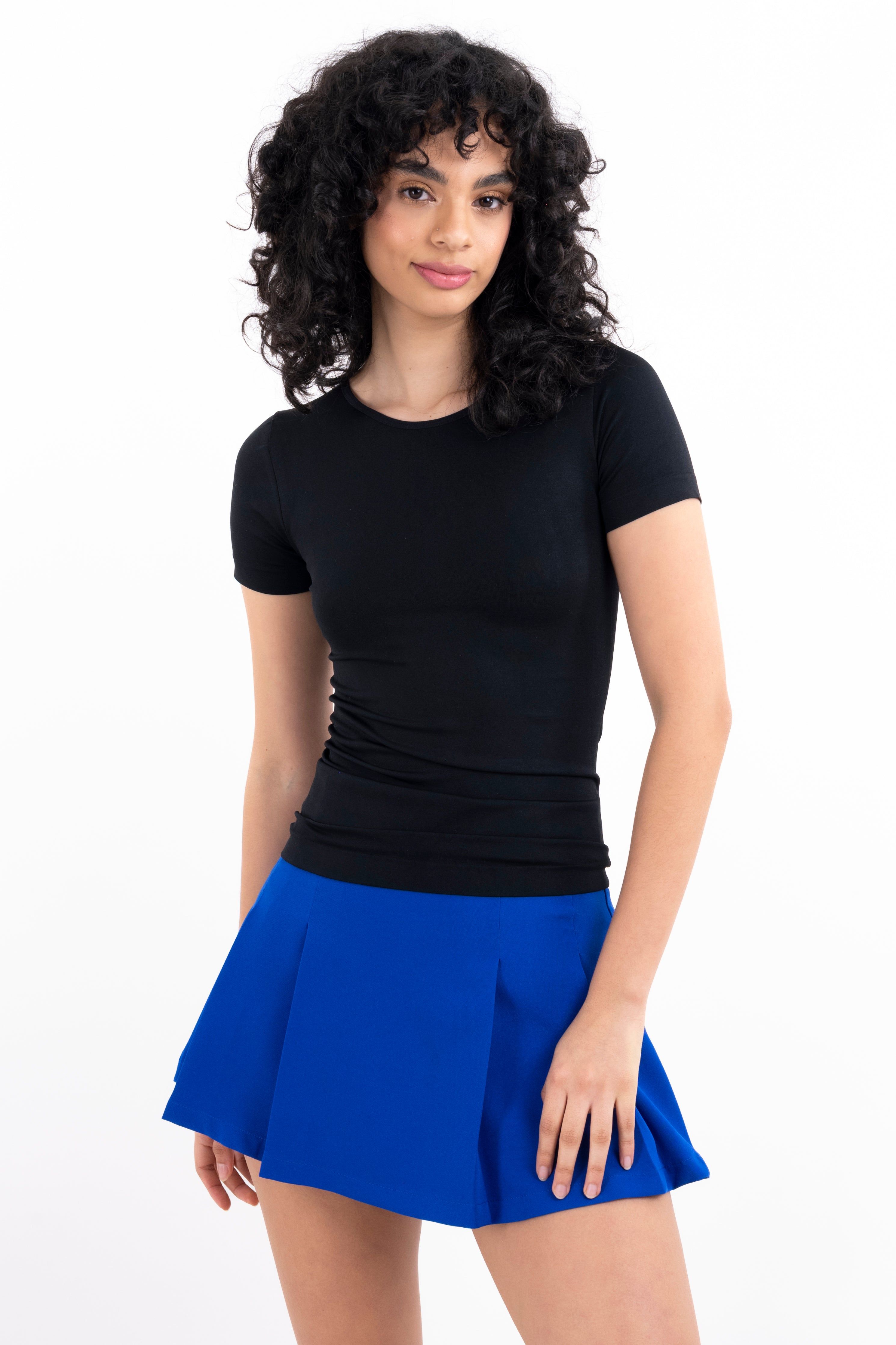 Playera lisa cuello redondo sold by Shasa