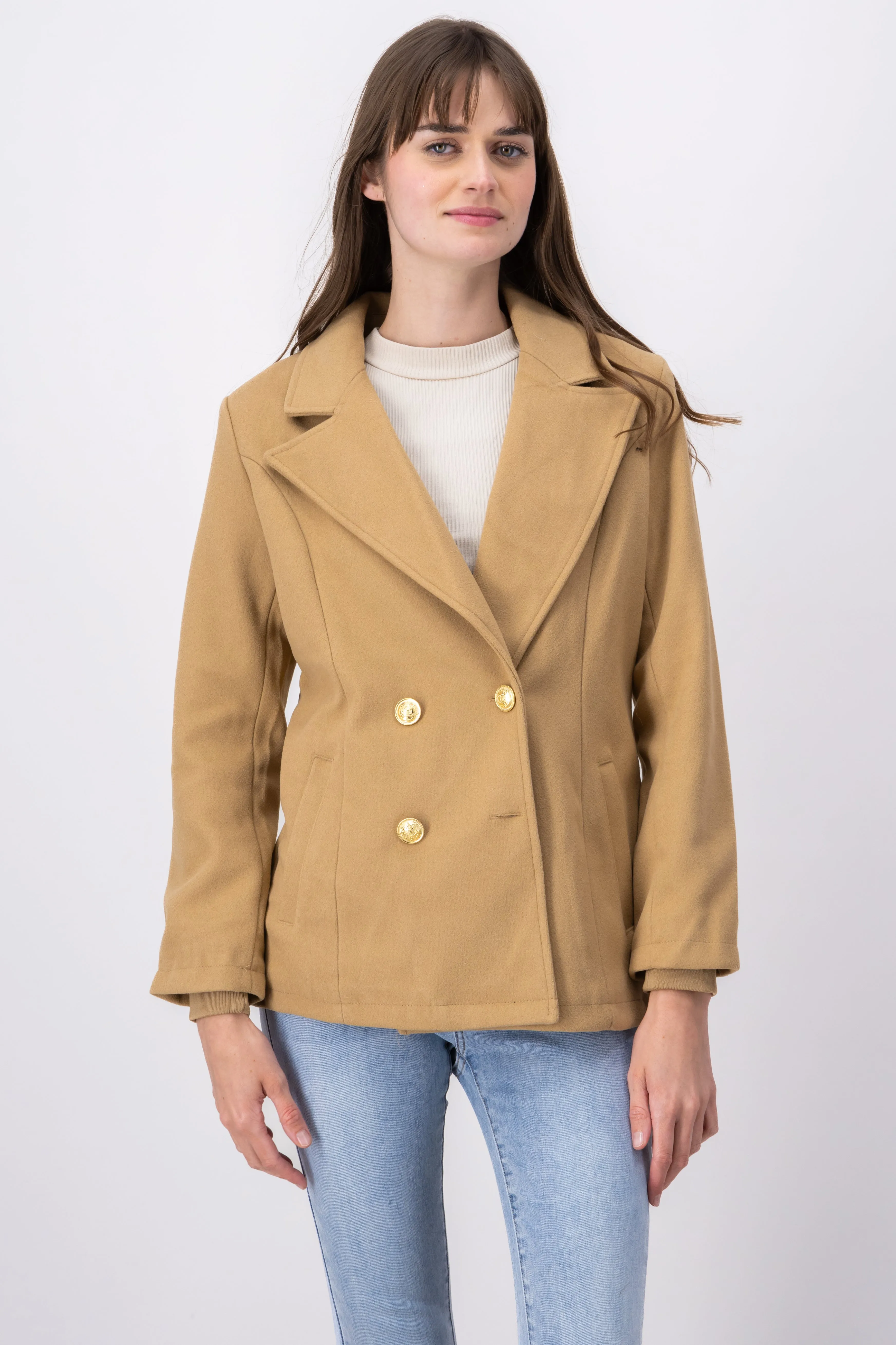 Abrigo detalle botones sold by Shasa