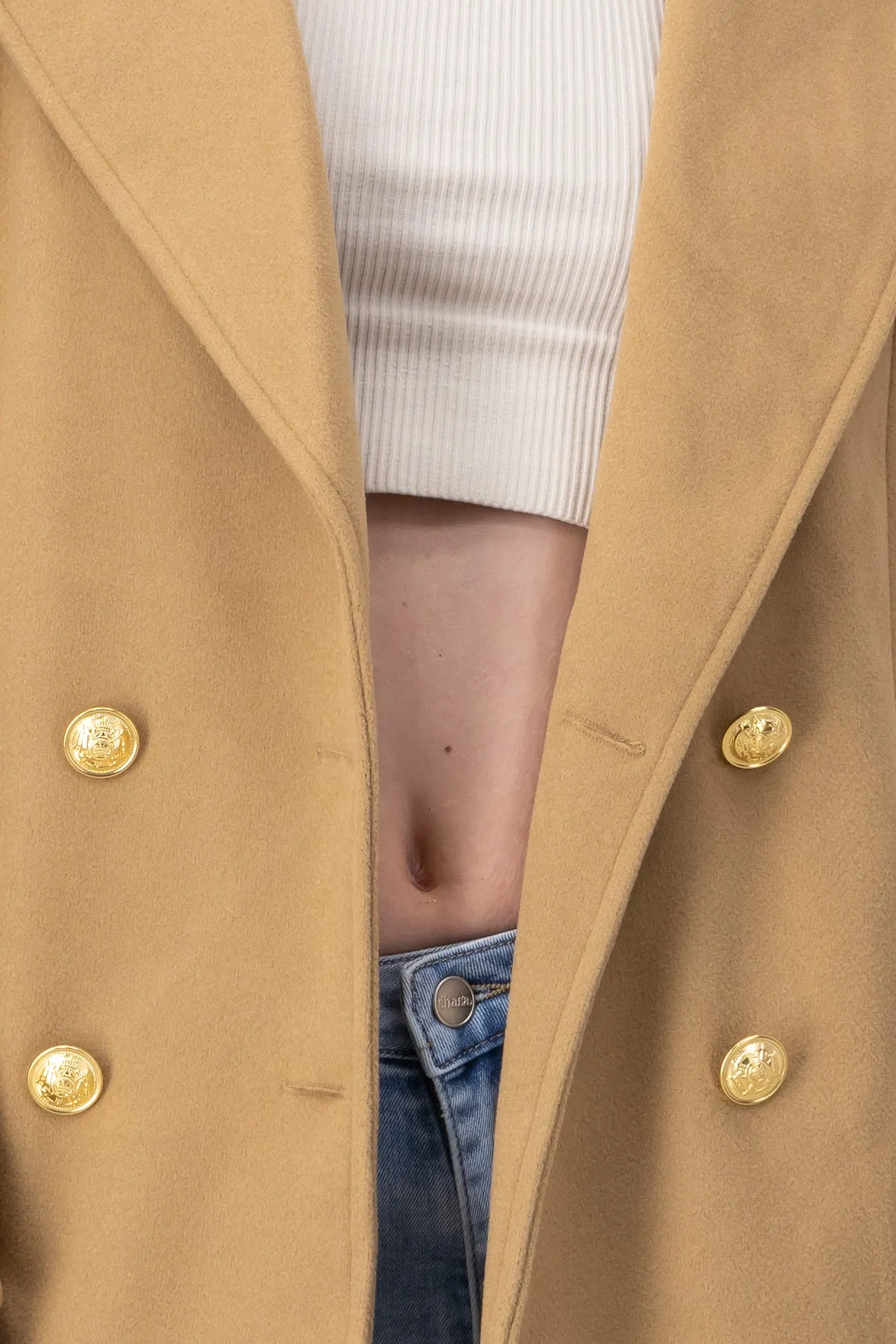 Abrigo detalle botones sold by Shasa product image thumbnail 5