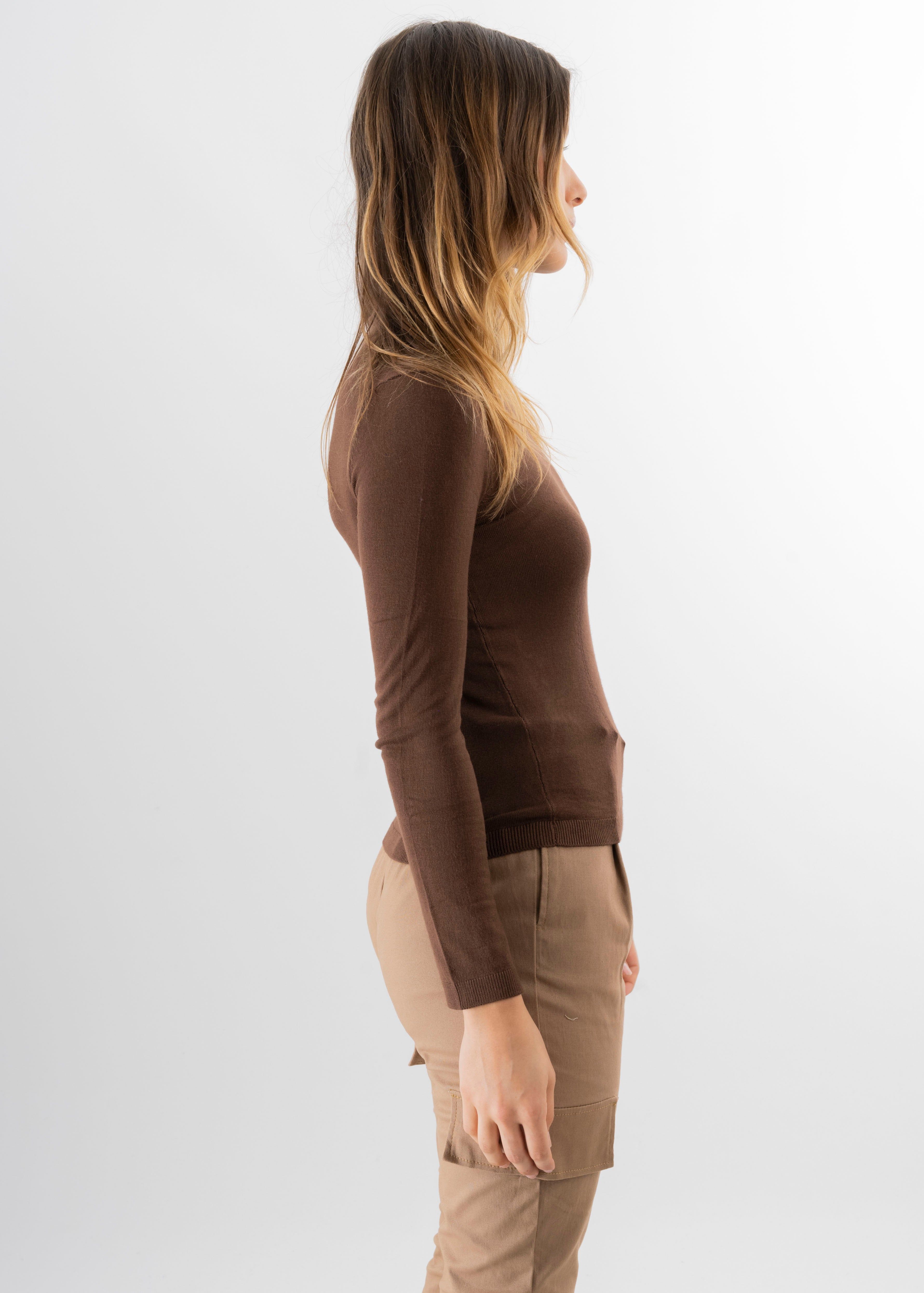 Suéter cuello tortuga sold by Shasa product image thumbnail 3