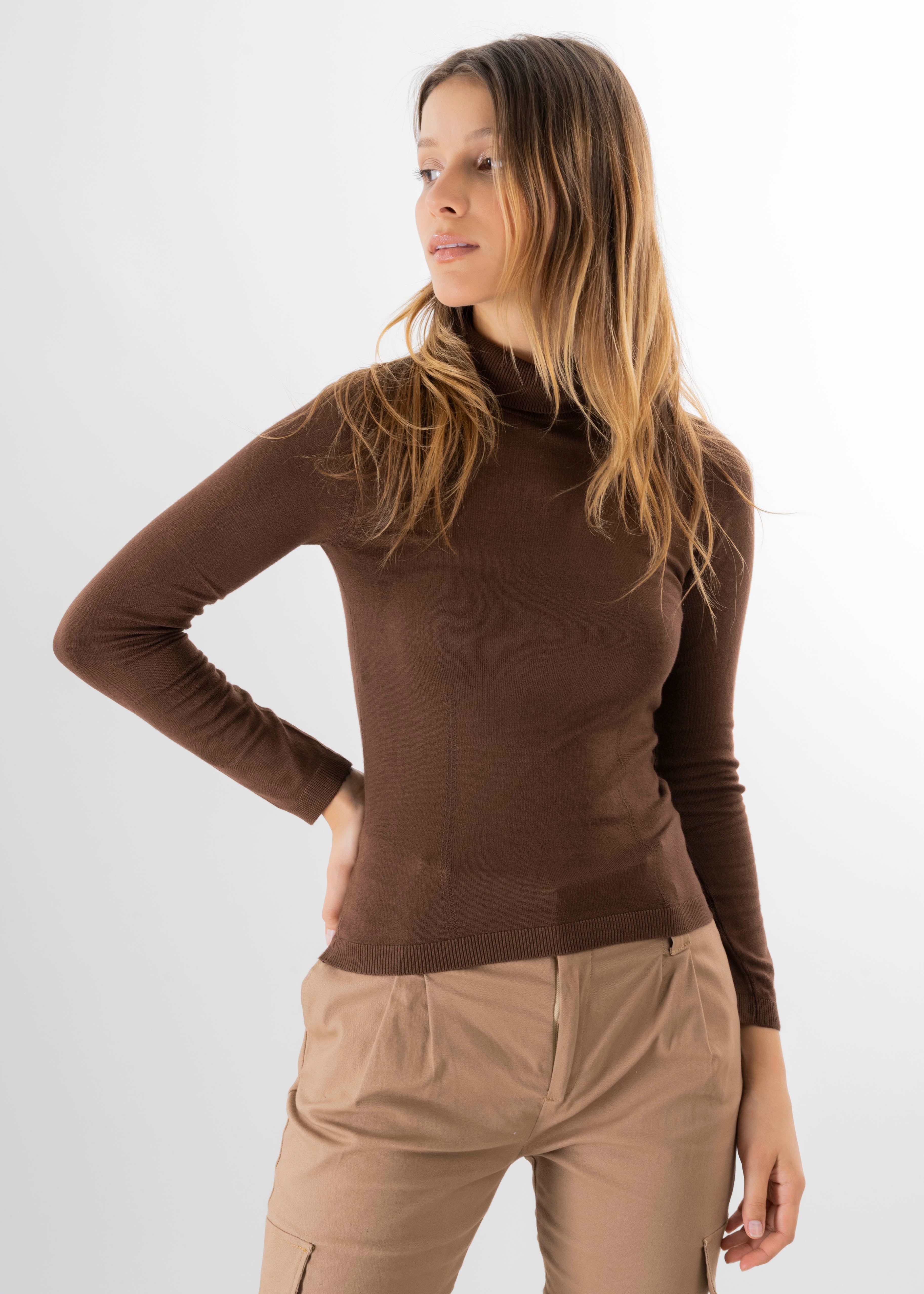 Suéter cuello tortuga sold by Shasa product image thumbnail 5