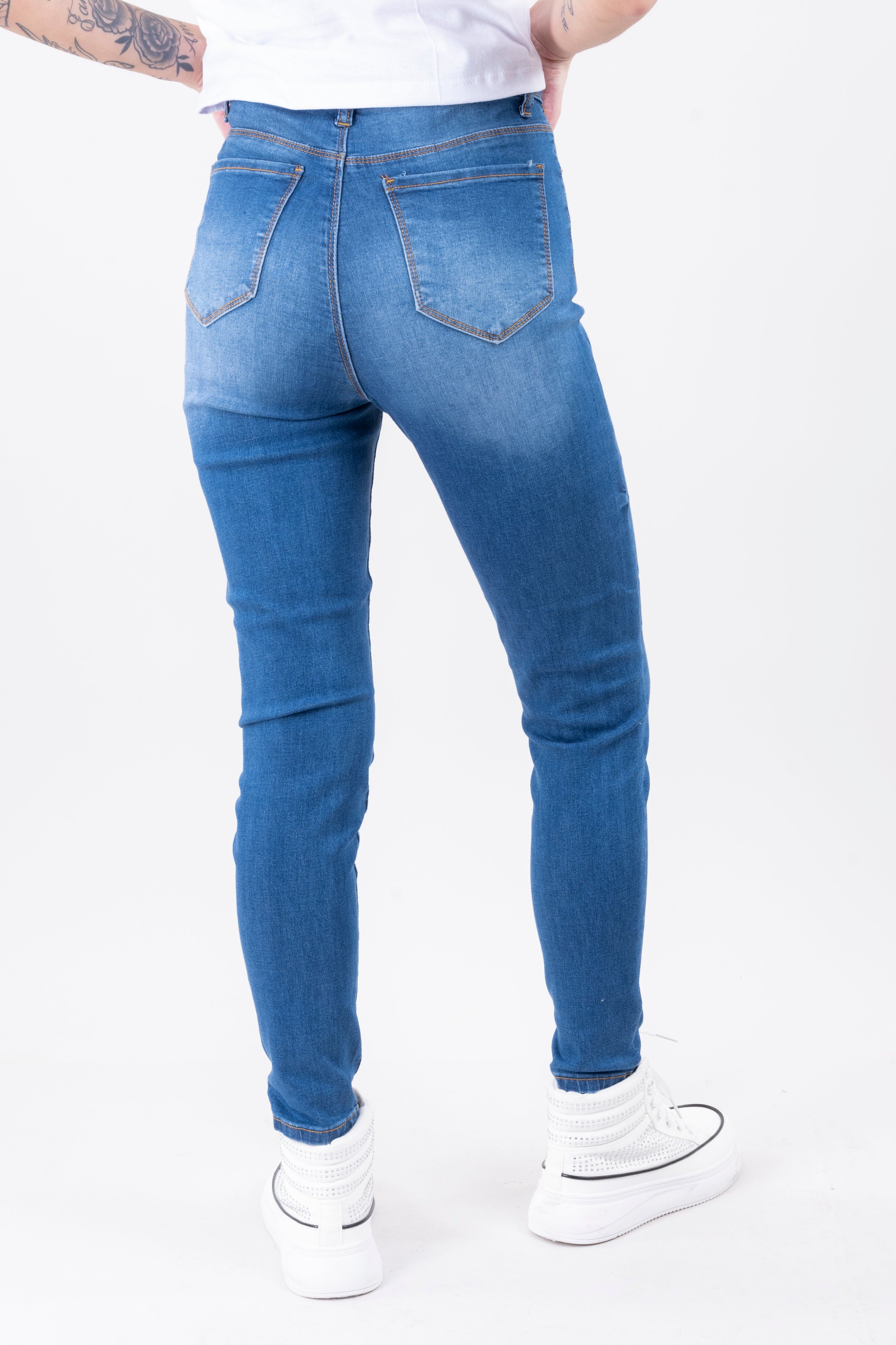 Jeans skinny lisos deslavado ligero sold by Shasa product image thumbnail 4