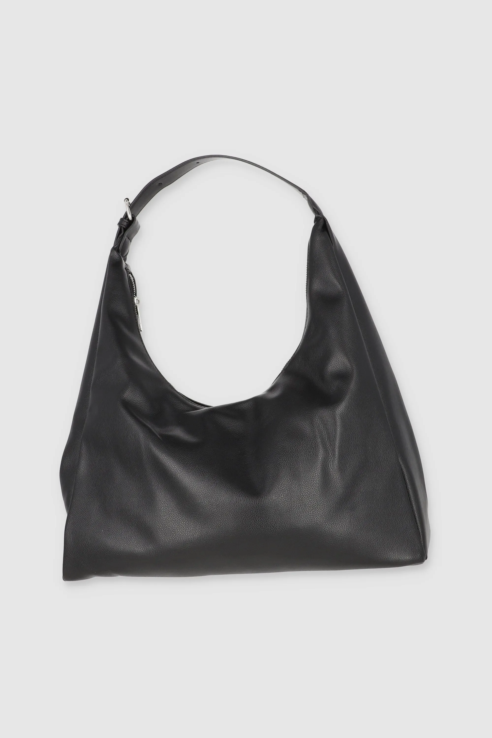 Bolsa saco suave pliegues sold by Shasa