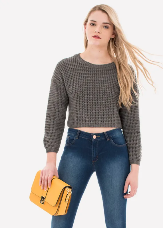 Suéter tejido corto sold by Shasa