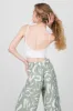 Top con copas escote en V sold by Shasa