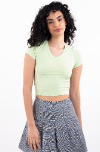 Top acanalado liso cuello v sold by Shasa