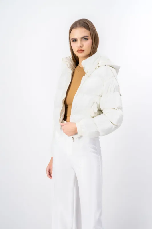 Chamarra Crop Capitonada sold by Shasa