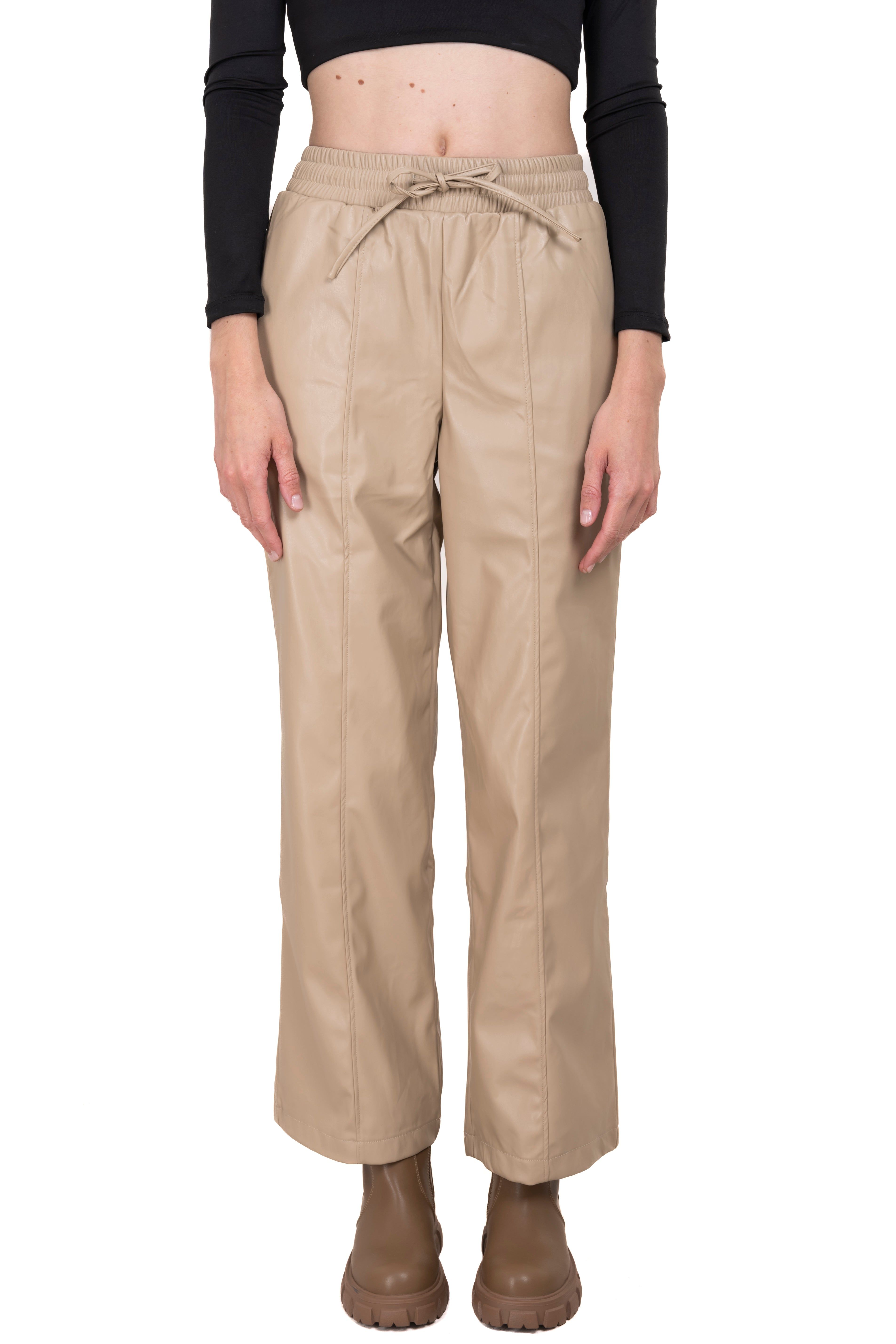 Pantalón efecto piel cintura elástica sold by Shasa