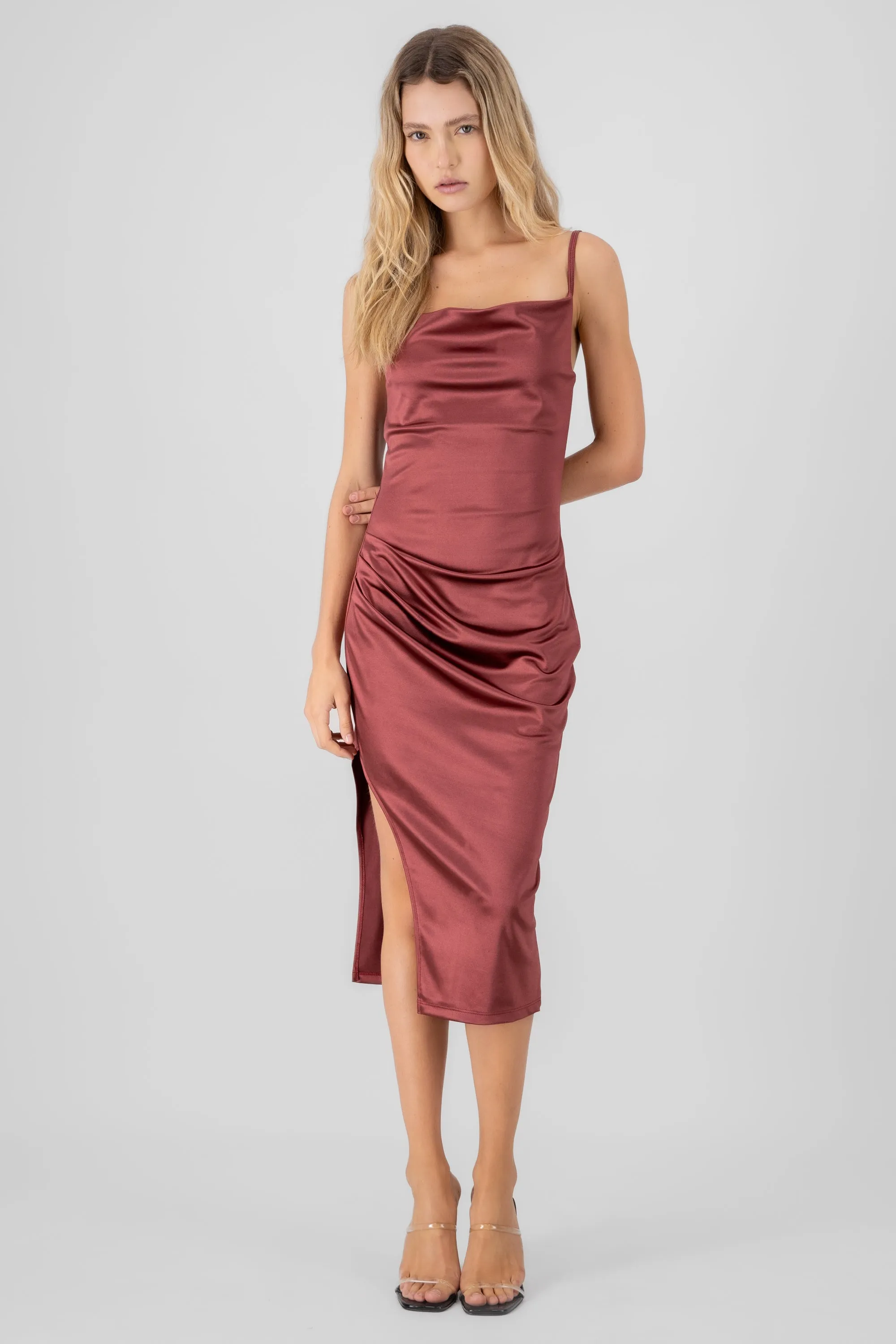 Vestido Midi Abertura sold by Shasa