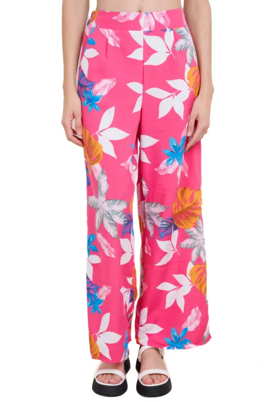 Pantalon amplio detalle pinzas estampado flores sold by Shasa