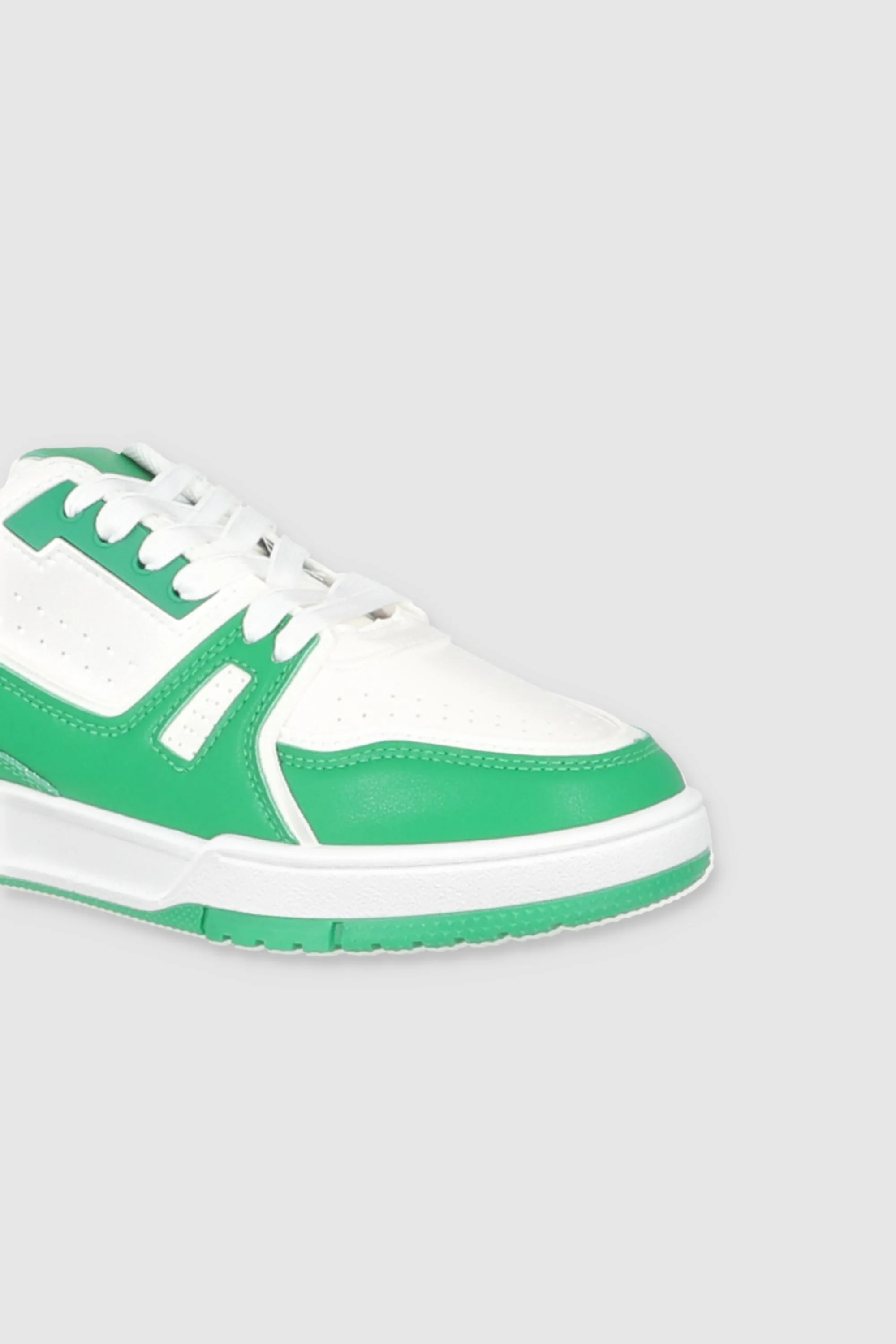 Tenis casual bicolor perforados sold by Shasa product image thumbnail 3