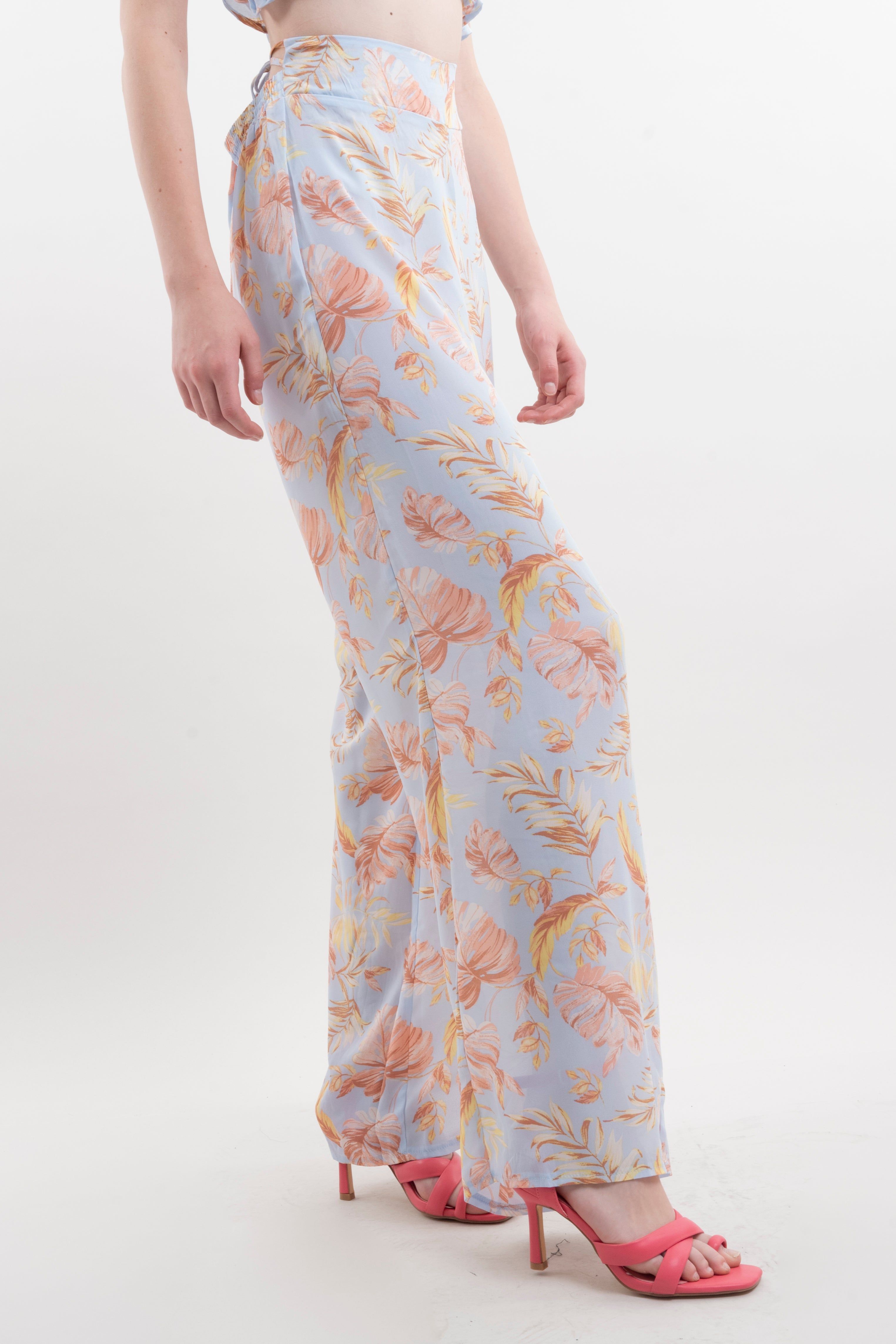 Pantalón amplio estampado hojas sold by Shasa product image thumbnail 3