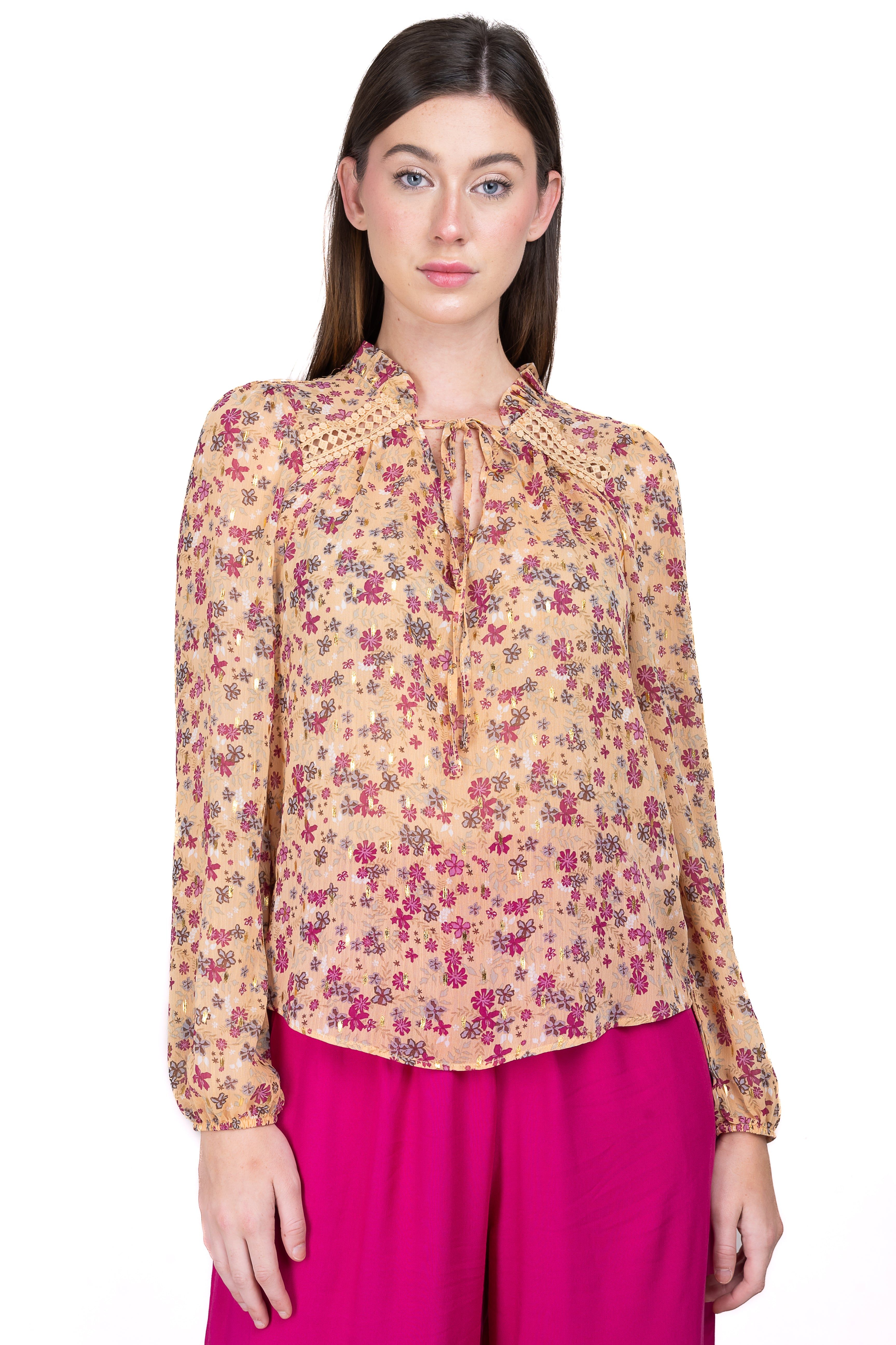 Blusa manga larga floreada sold by Shasa