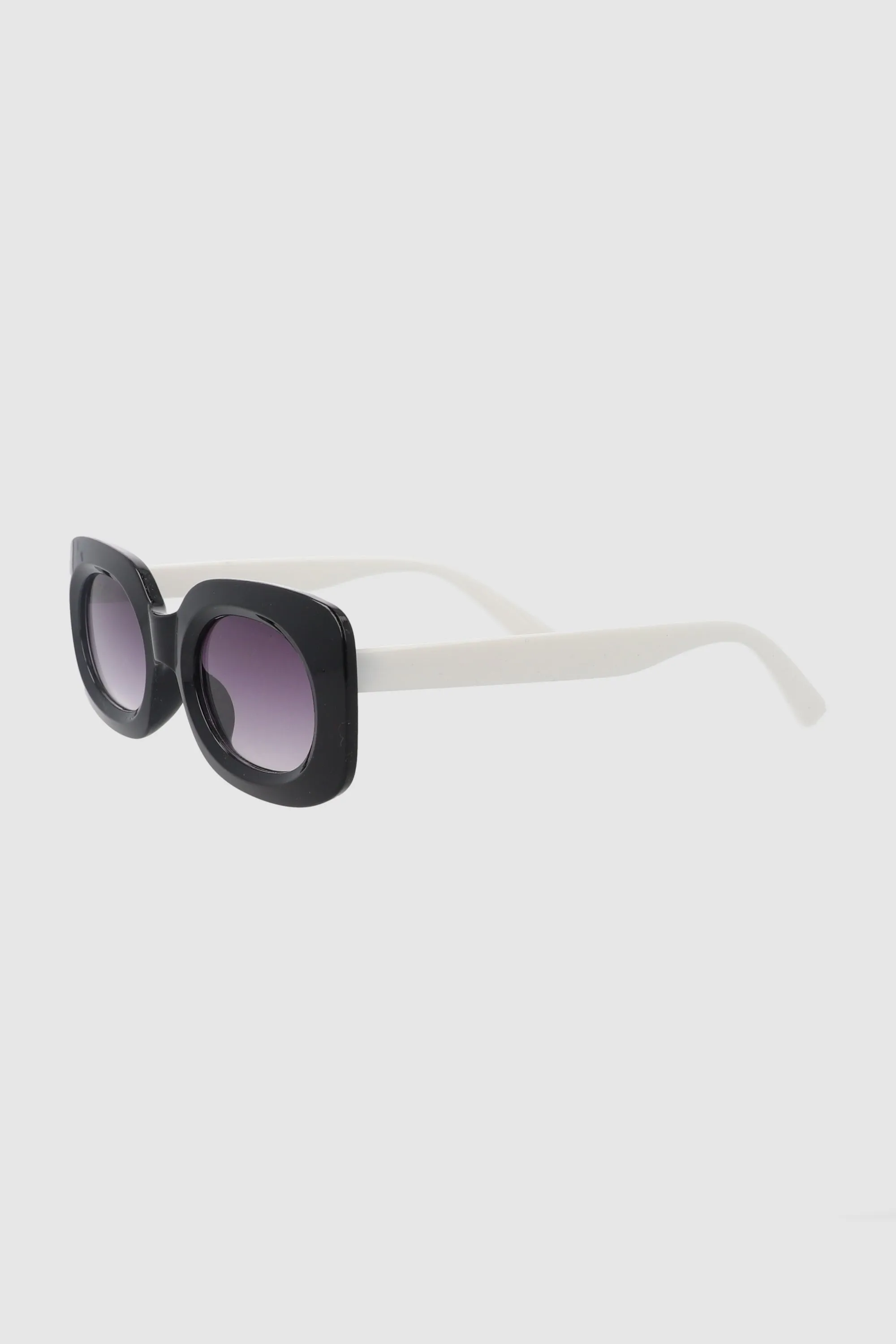 Lentes de sol sold by Shasa product image thumbnail 2