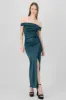 Vestido maxi satin sin hombros con abertura sold by Shasa