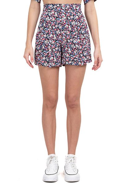 Short amplio flores sold by Shasa