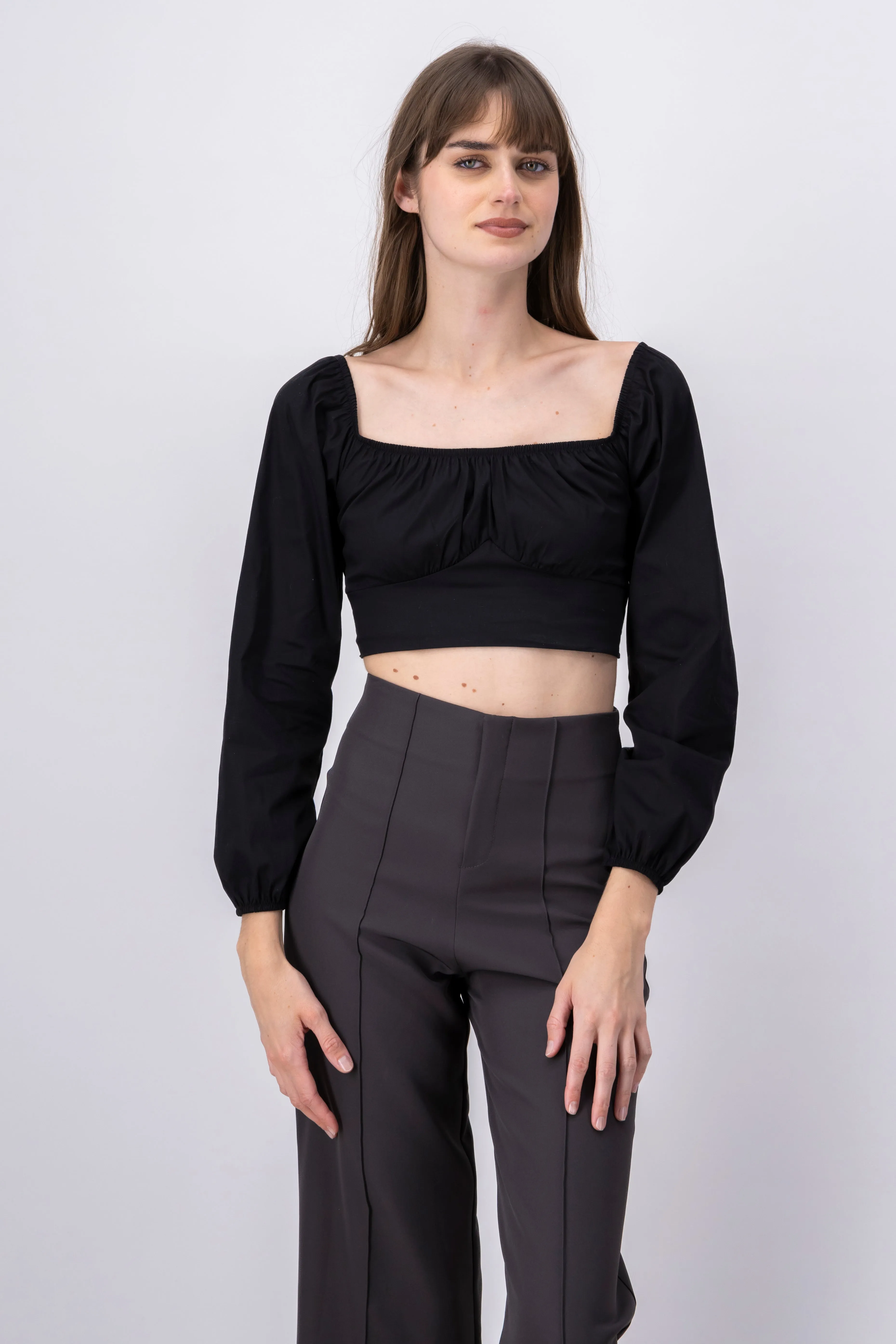 Top crop manga abullonada sold by Shasa product image thumbnail 2