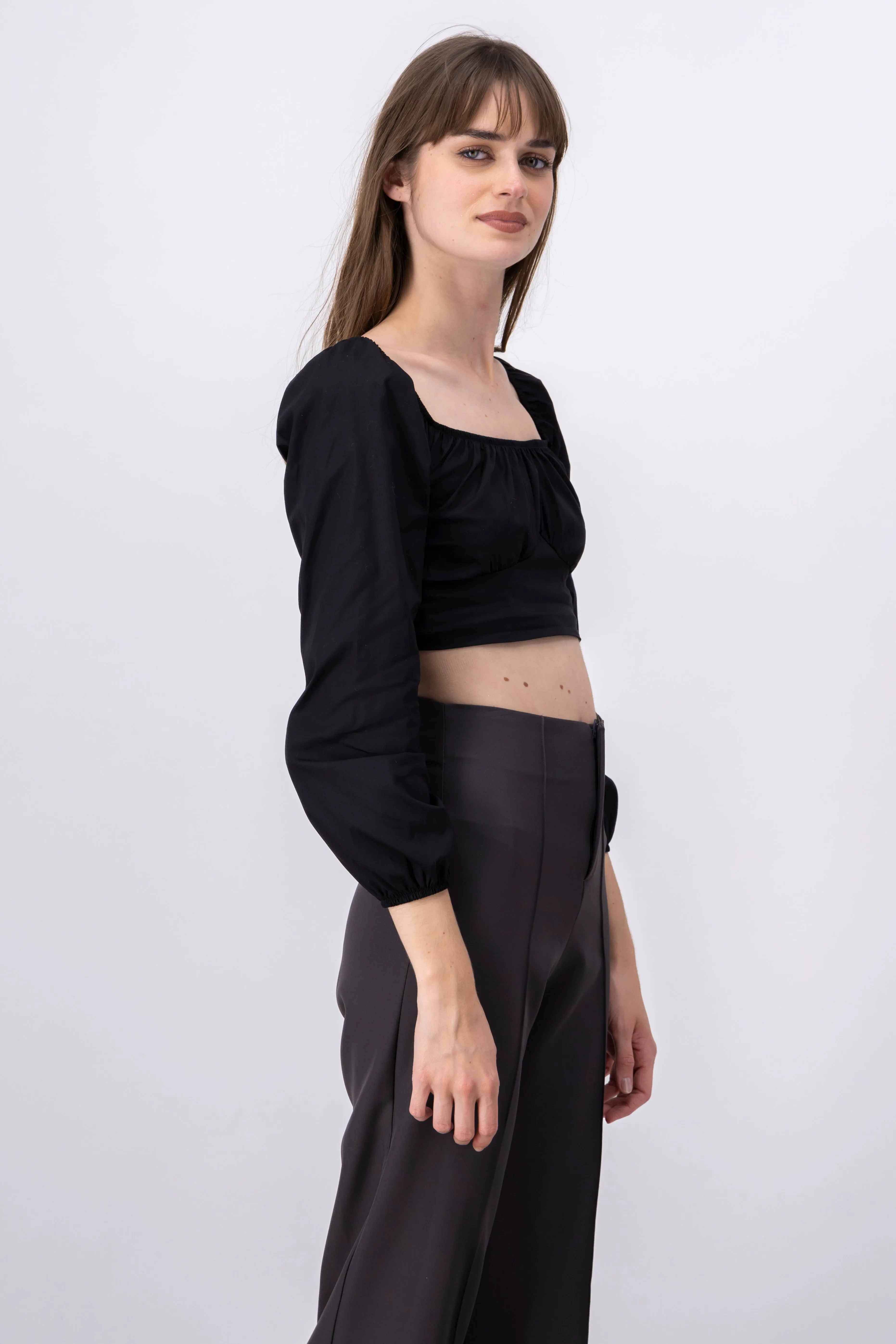 Top crop manga abullonada sold by Shasa product image thumbnail 3