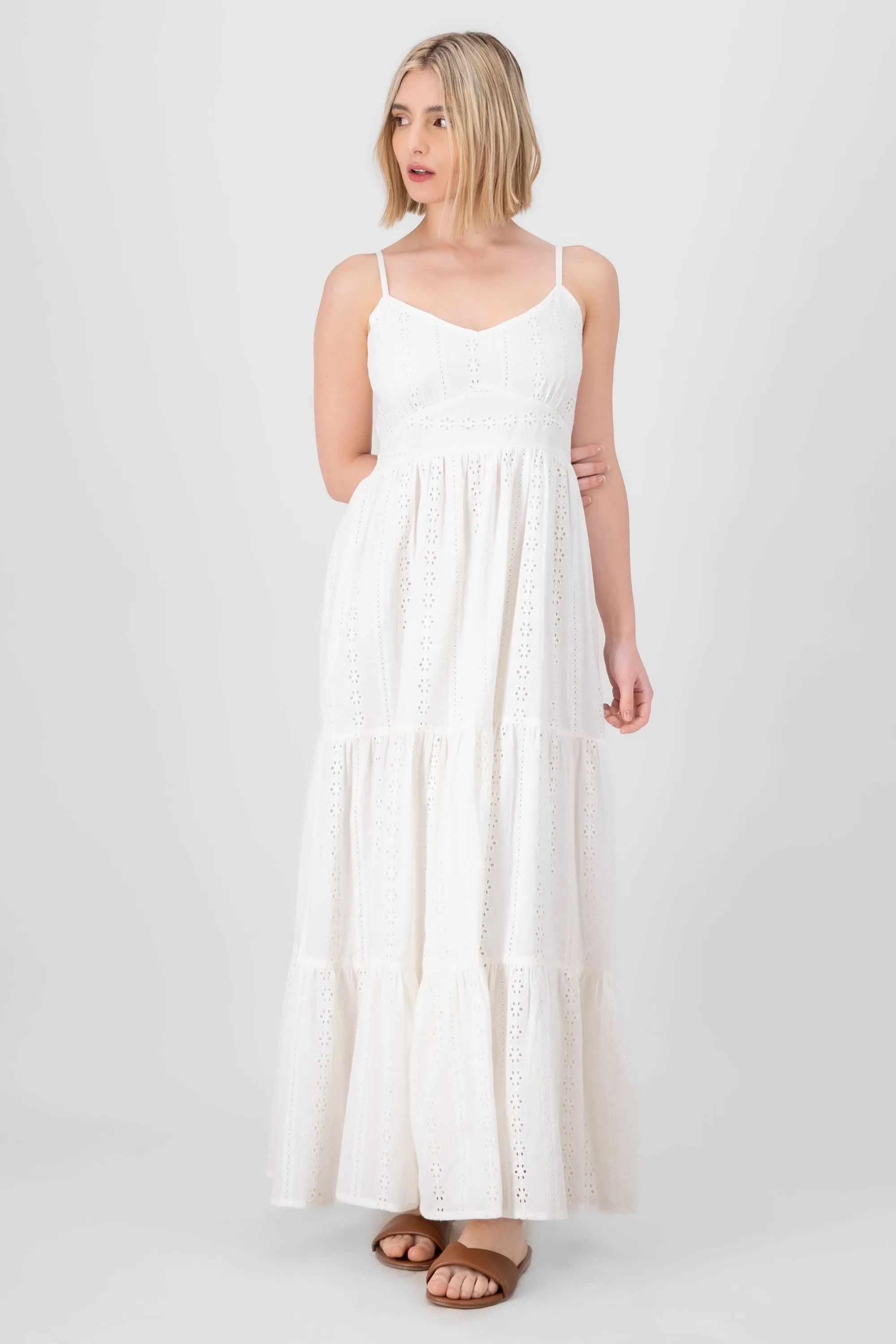 Vestido maxi textura flores sold by Shasa