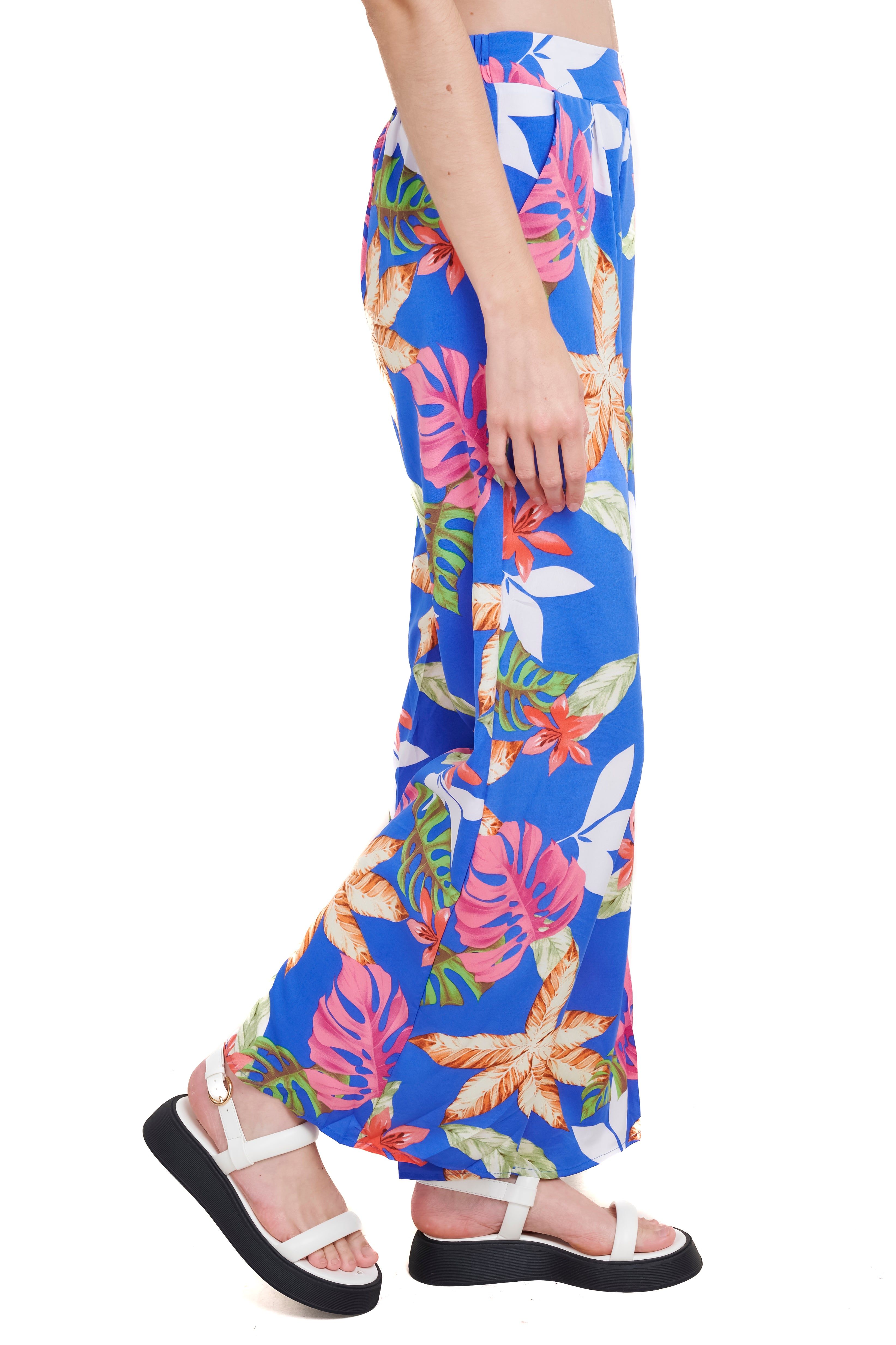 Pantalon amplio detalle pinzas estampado flores sold by Shasa product image thumbnail 3