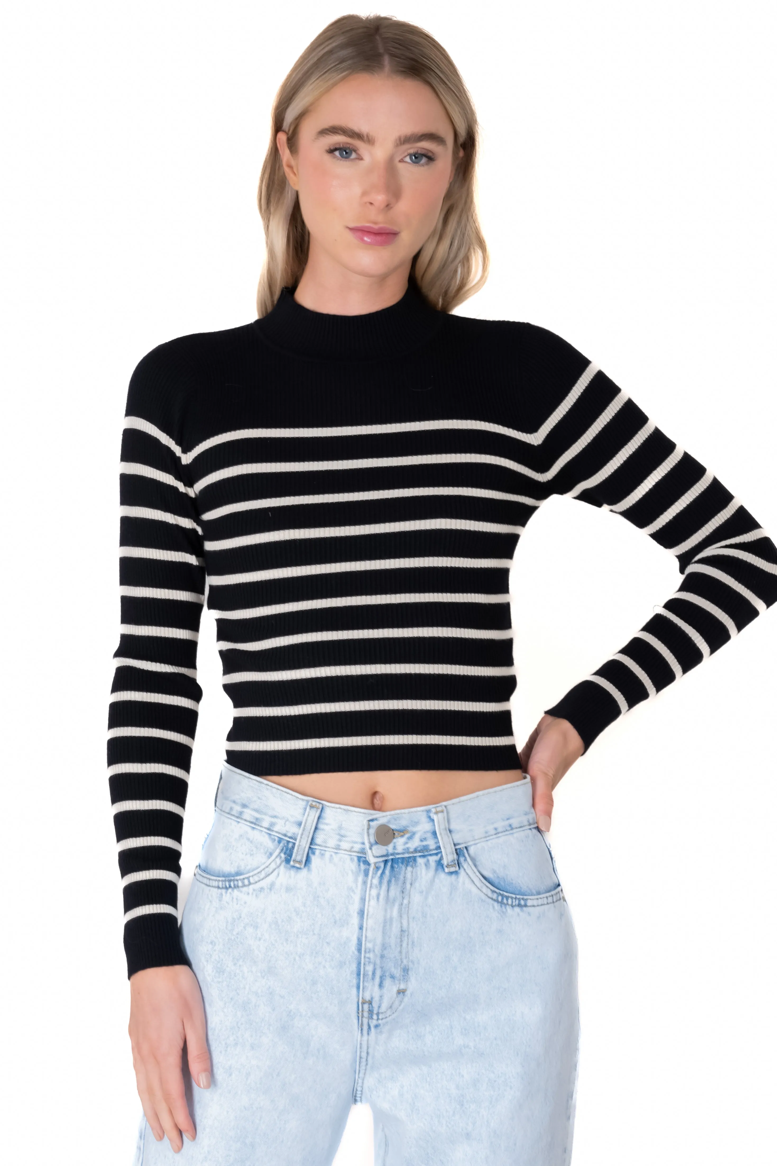 Suéter acanalado líneas bicolor sold by Shasa