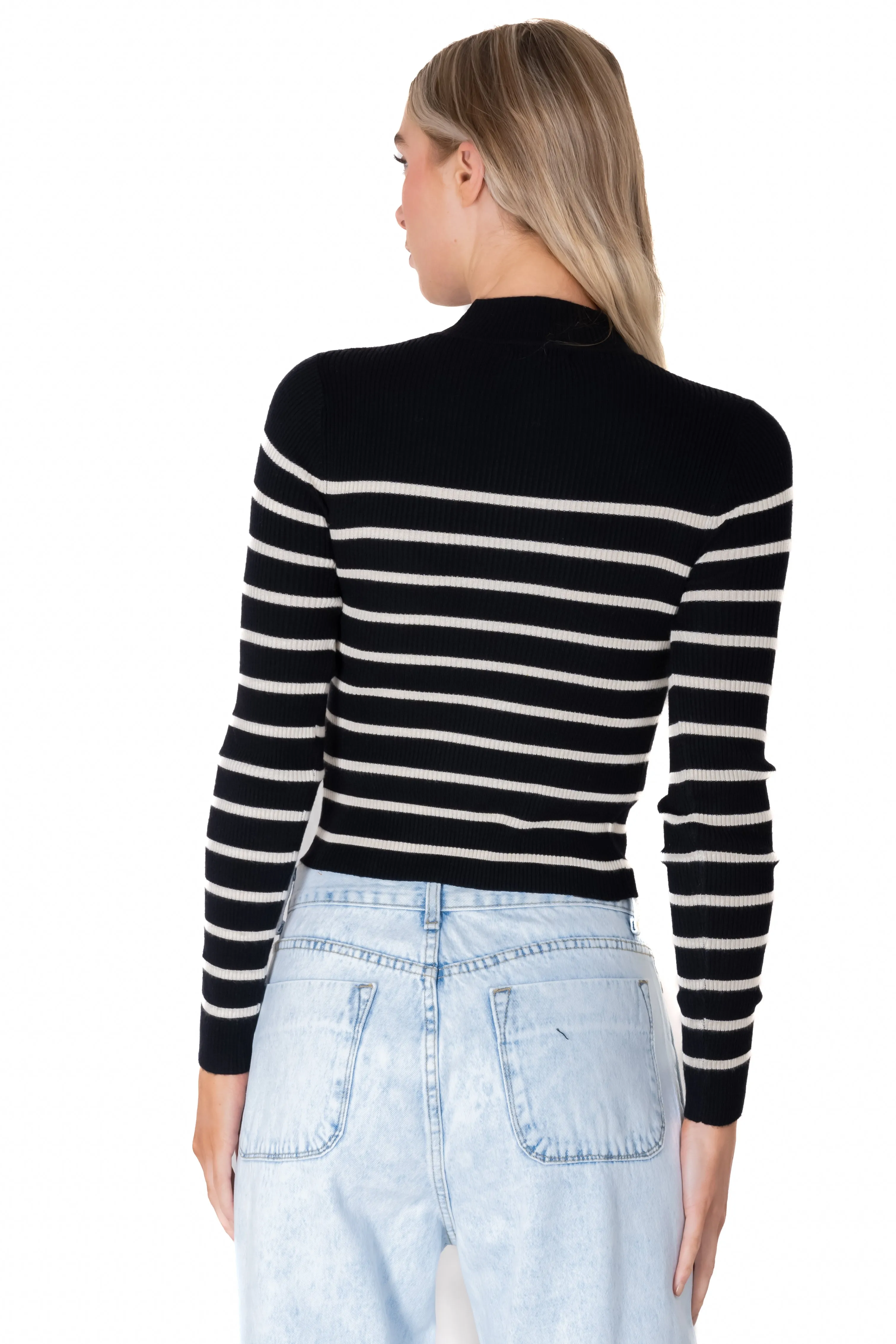 Suéter acanalado líneas bicolor sold by Shasa product image thumbnail 4