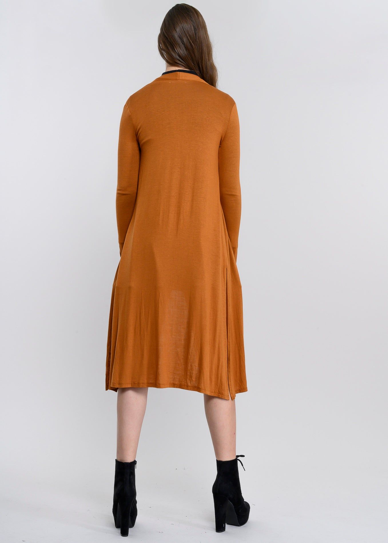 Cárdigan largo aberturas laterales sold by Shasa product image thumbnail 4