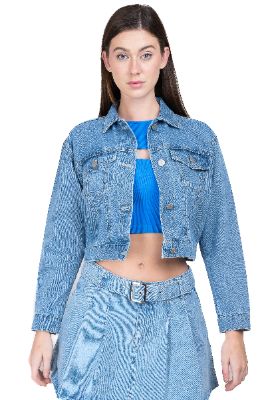 Chamarra crop denim botones sold by Shasa