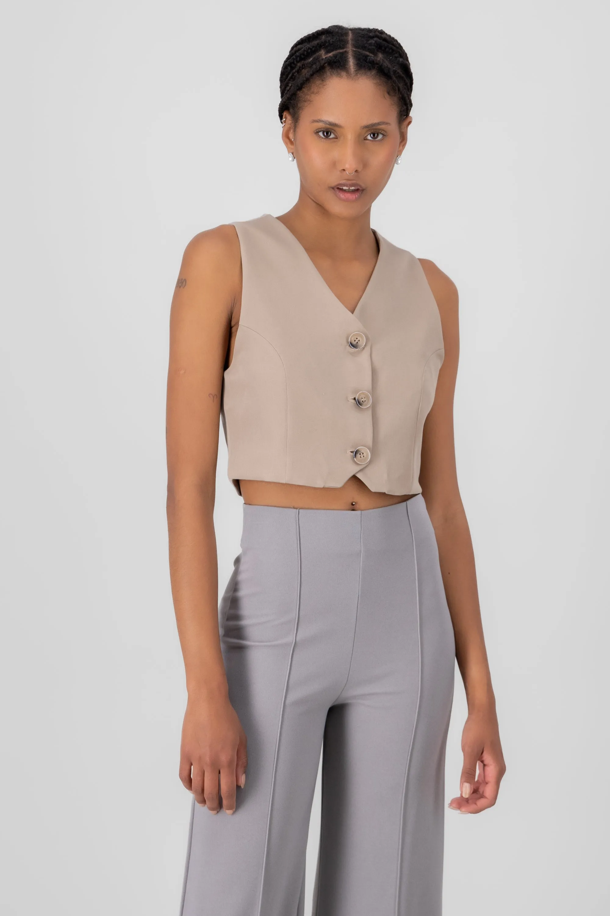 Chaleco sastreado botones sold by Shasa