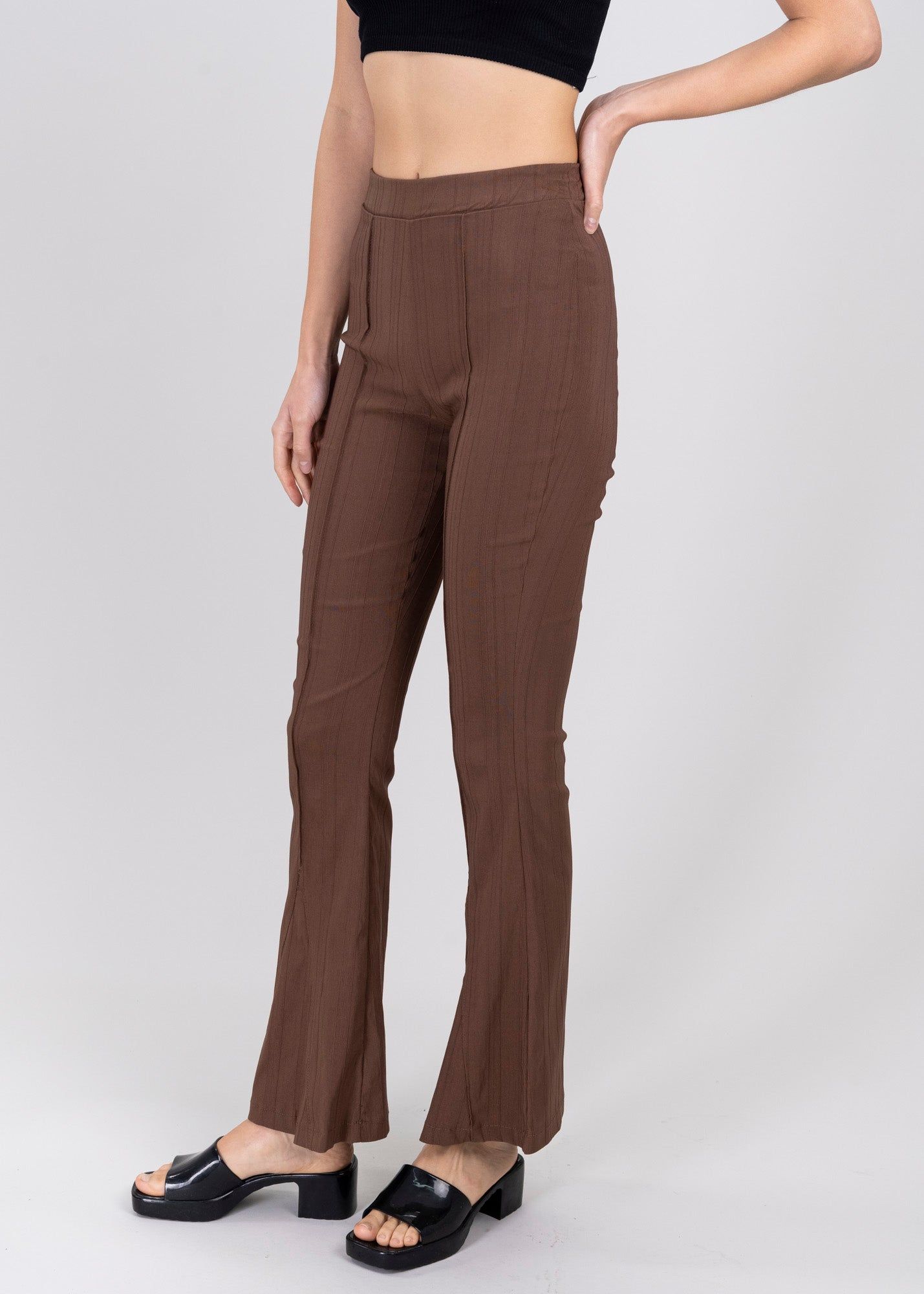 Pantalón flare líneas costuras sold by Shasa product image thumbnail 3