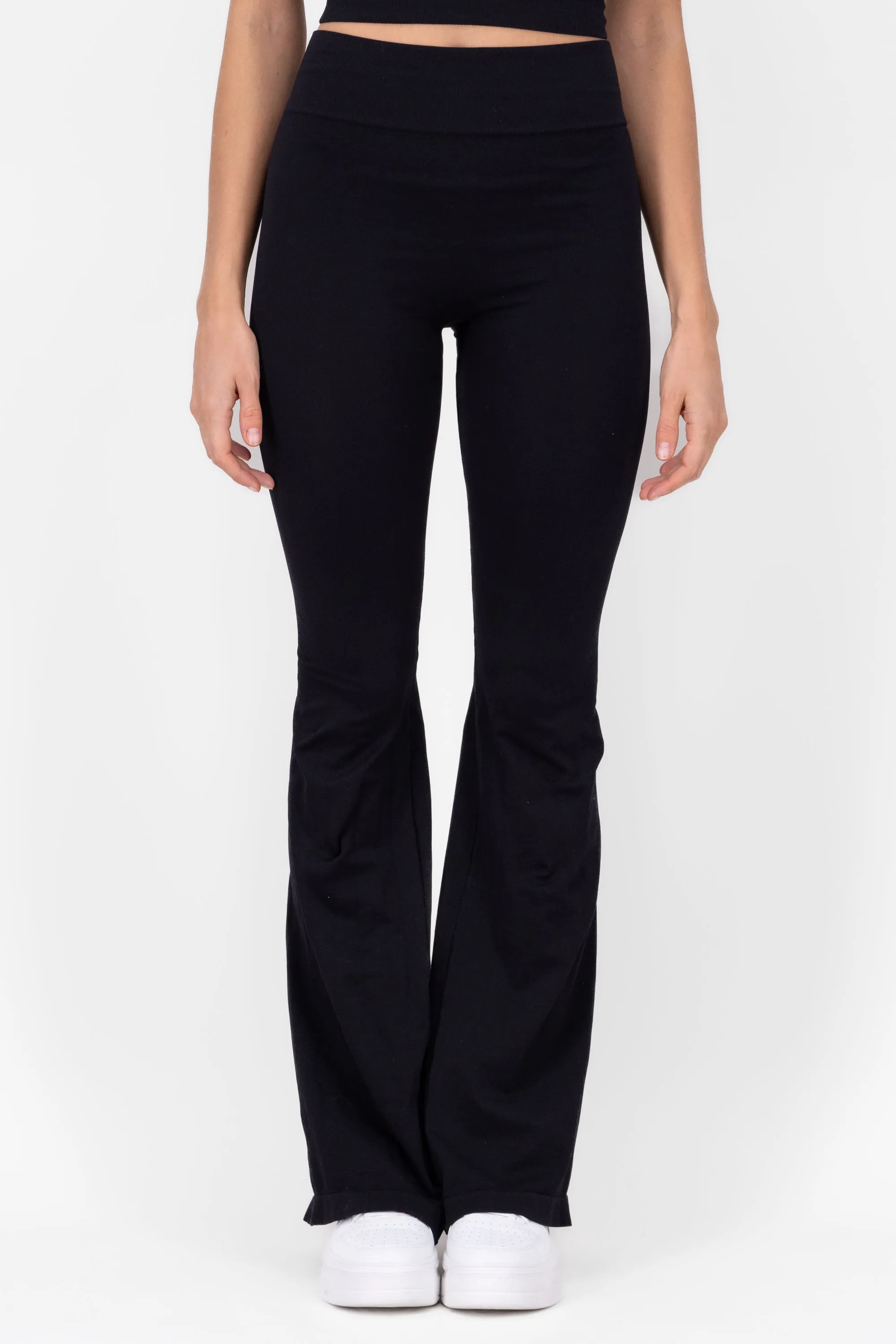 Leggins lisos flare sold by Shasa product image thumbnail 2