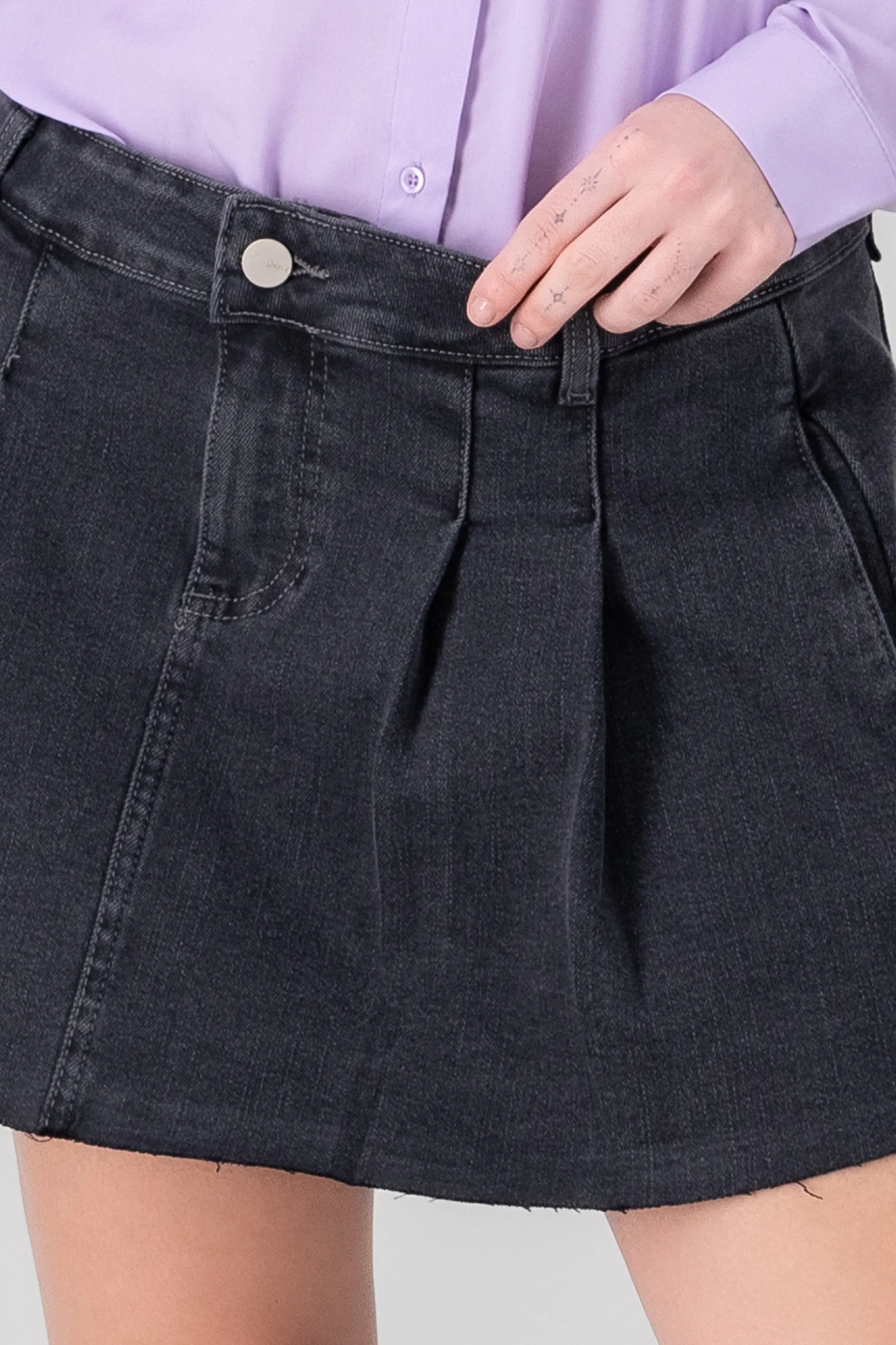 Falda mini denim tableada sold by Shasa product image thumbnail 5