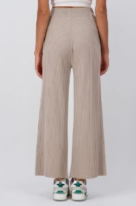 Pantalón Tejido Textura Acanalada sold by Shasa