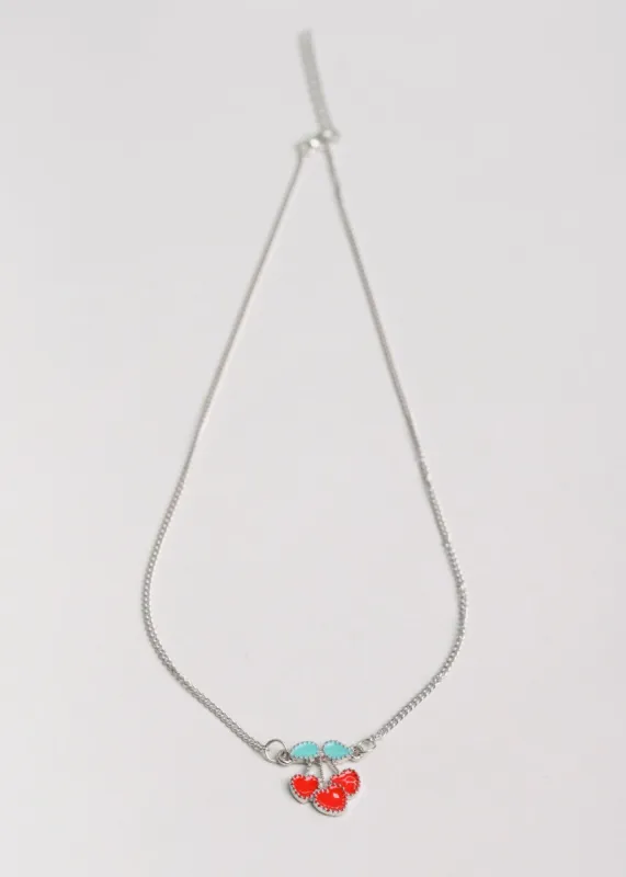 Collar cerezas corazón sold by Shasa