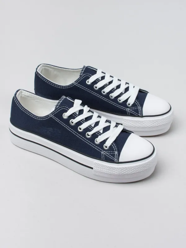 Tenis clásico canvas plataforma sold by Shasa