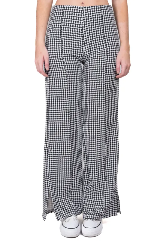 Pantalón Amplio Estampado sold by Shasa