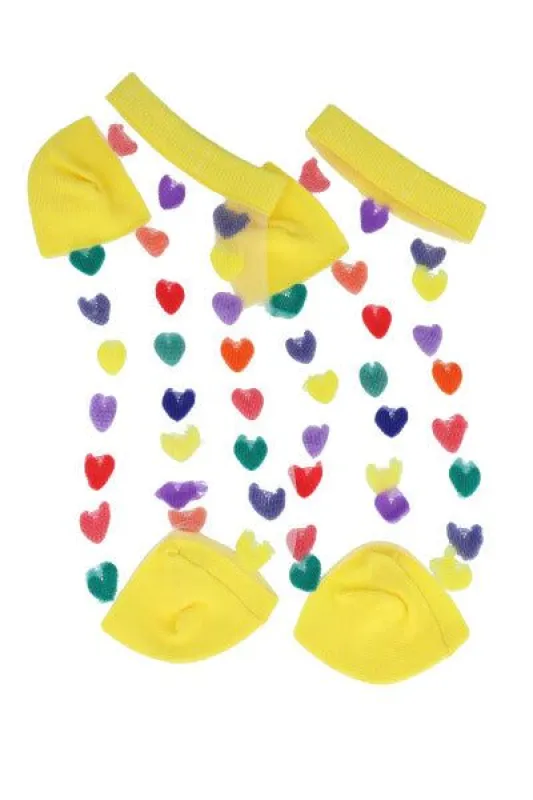 Calcetines mesh corazones sold by Shasa