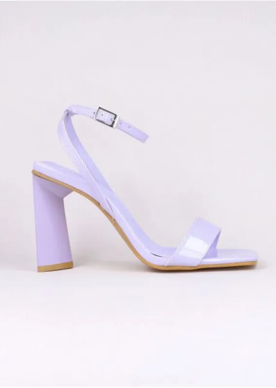 Tacón rebanado charol sold by Shasa