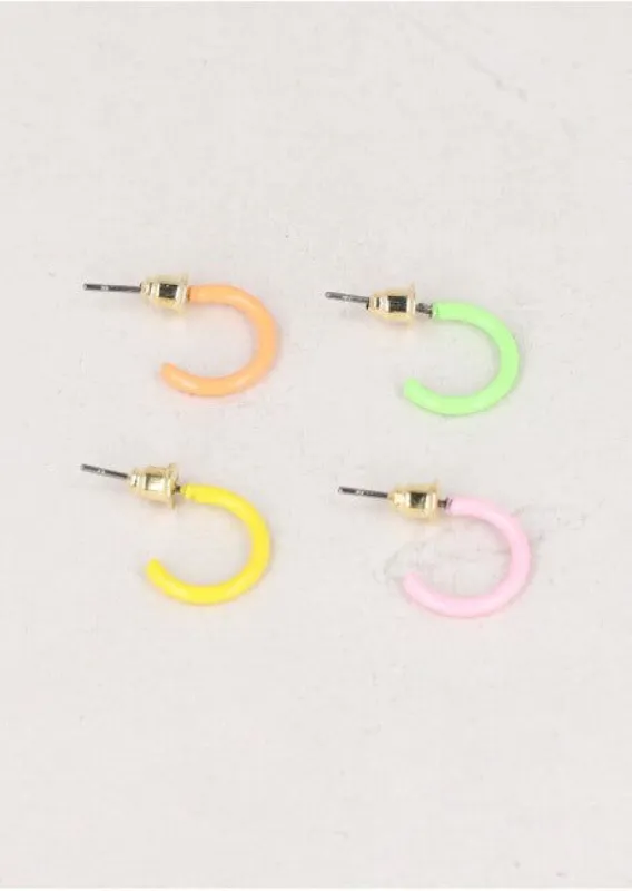 4 piezas arracadas color sold by Shasa