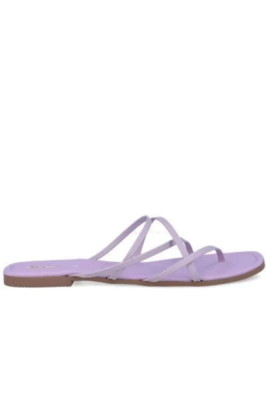 Sandalia pala tiras cruzadas sold by Shasa