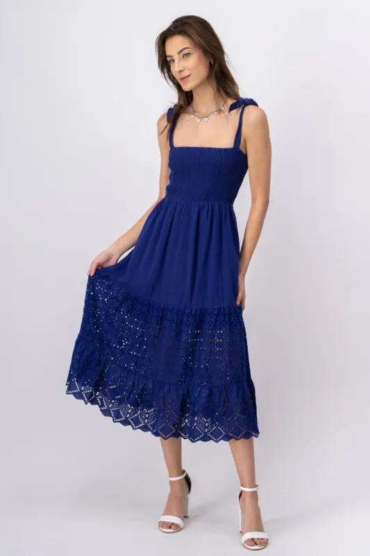 Vestido midi detalle falda crochet sold by Shasa