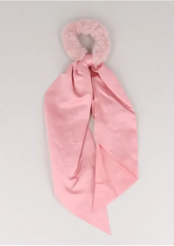 Scrunchie Peluche Cintas sold by Shasa