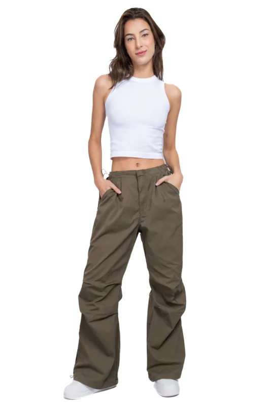 Pantalón parachute monocolor sold by Shasa
