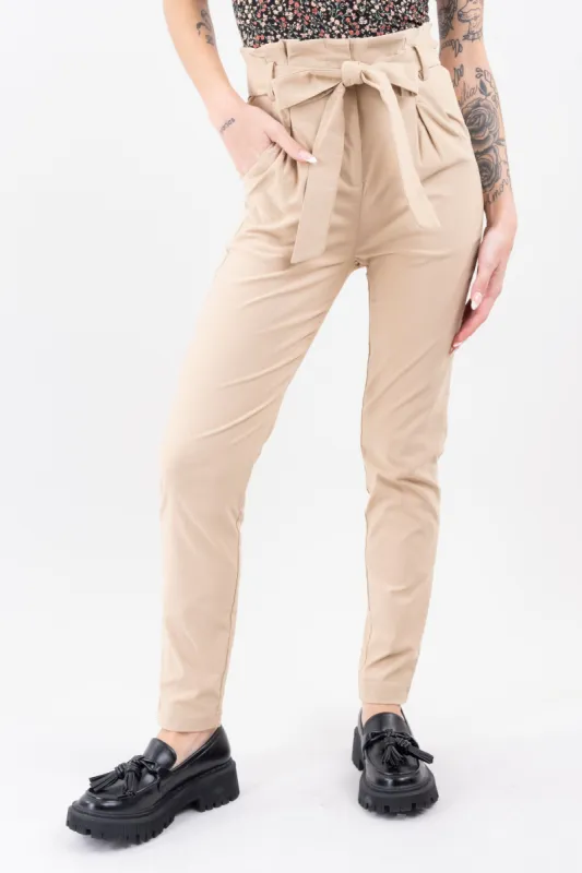 Pantalón paper bag moño sold by Shasa