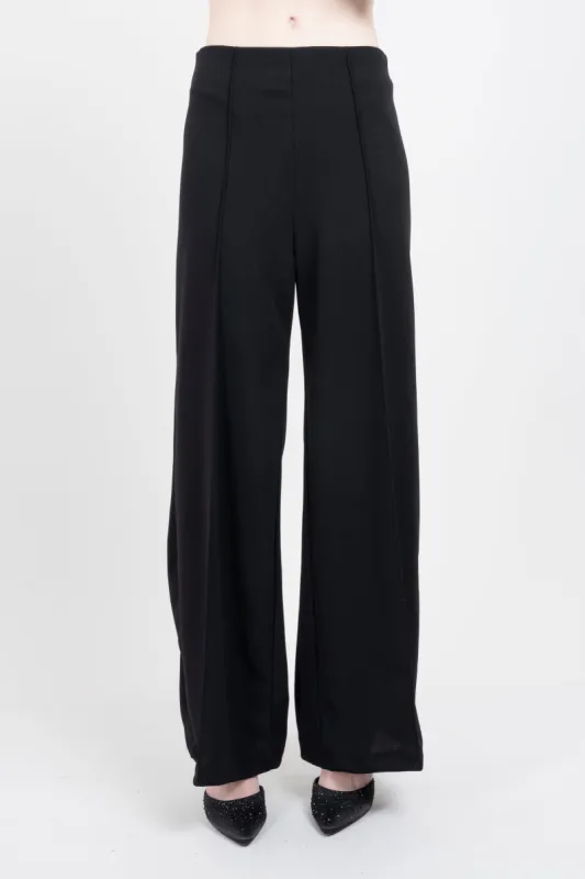 Pantalón Amplio Costura Frontal sold by Shasa