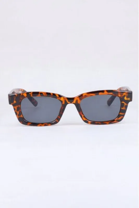 Lentes sol semi redondos pasta grueso sold by Shasa