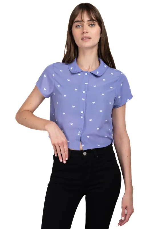 Camisa crop manga corta corazones sold by Shasa