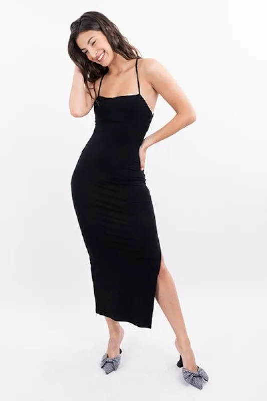 Vestido maxi liso abertura sold by Shasa