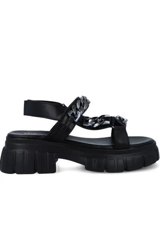 Sandalias cintas cadena sold by Shasa