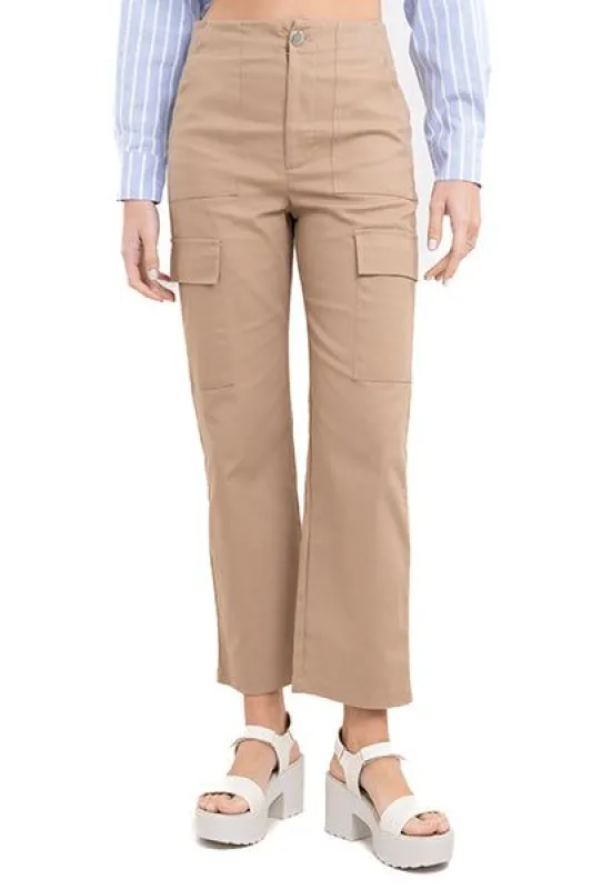 Pantalón cargo monocolor sold by Shasa